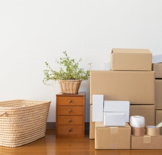 引越し前に必要な物だけになった荷物